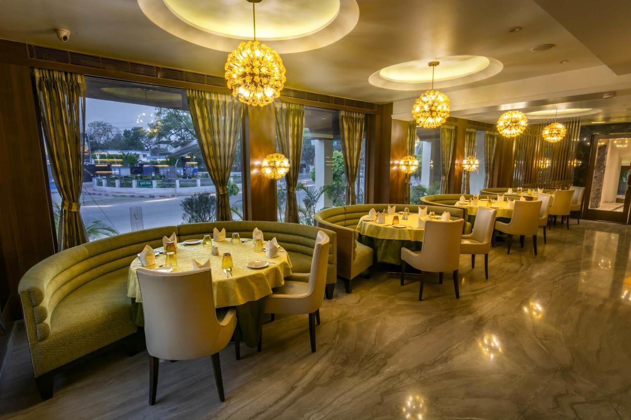 The India Benares Hotel Exterior photo